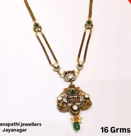 A fine chain necklace with pendant, captioned 16 grams